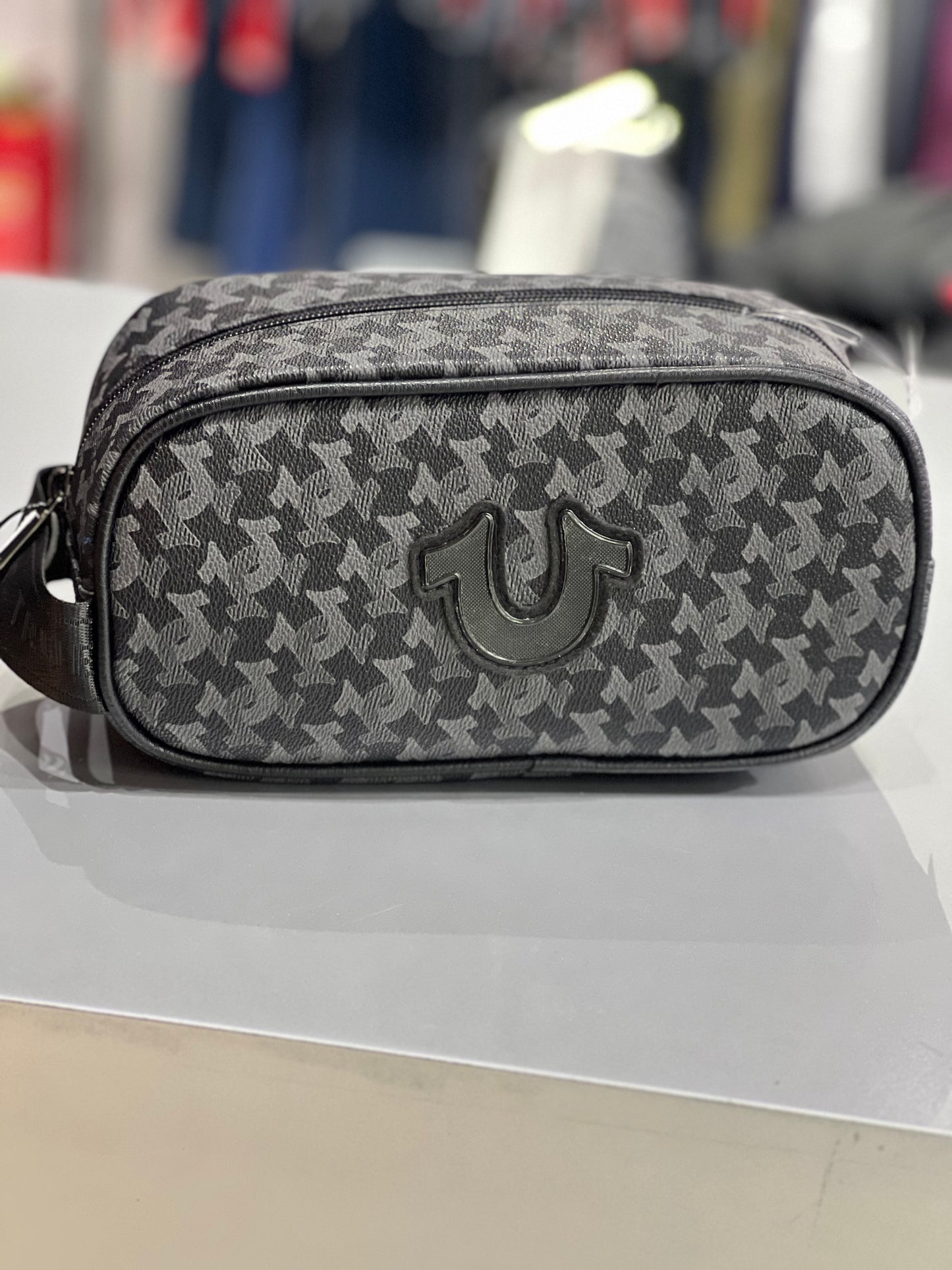 Bulto de mano (black) True Religion