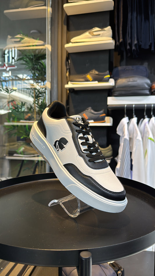 Karl Lagerfeld white/black