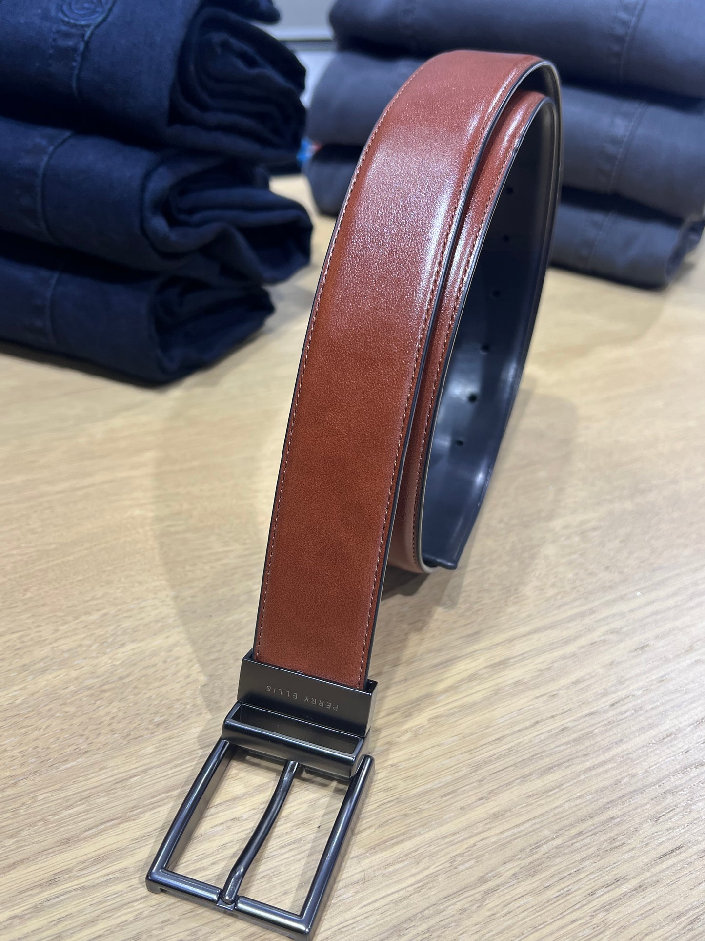 Correa Reversible brown and black