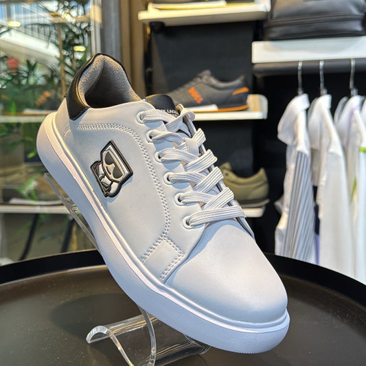 Karl Lagerfeld white